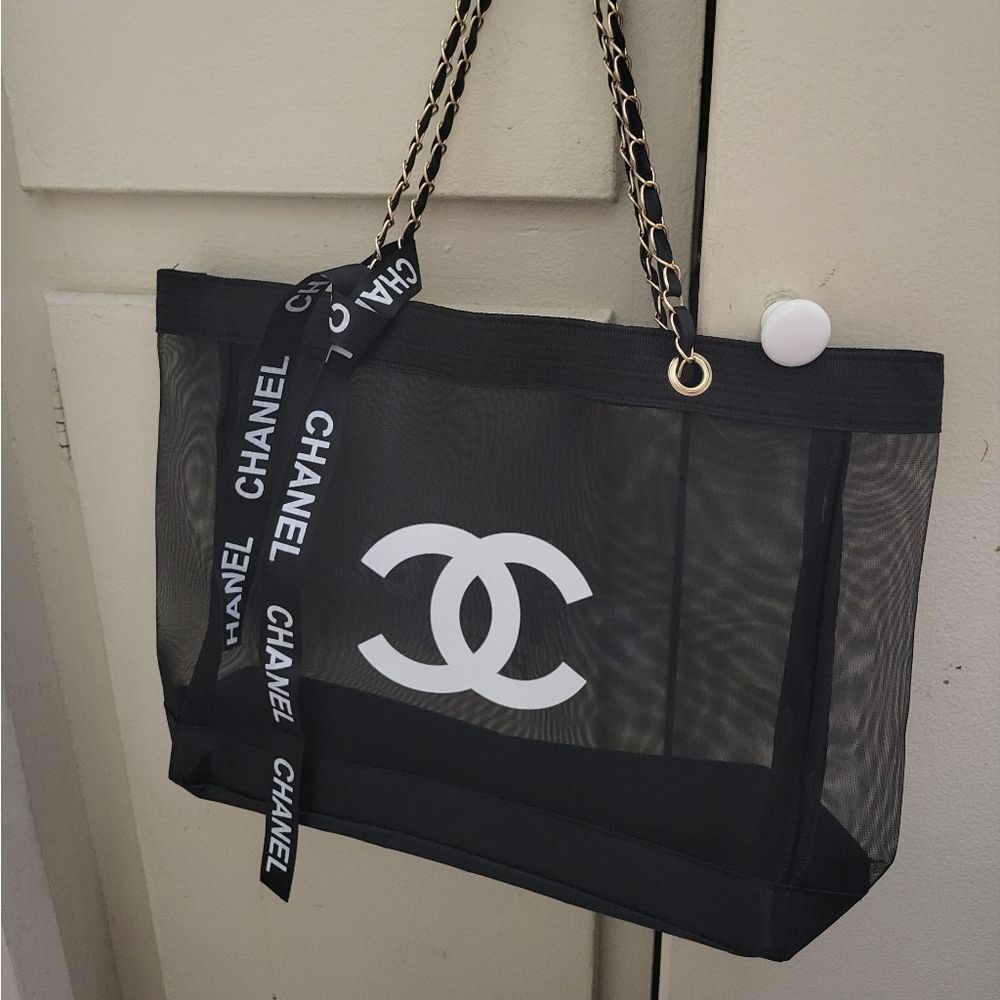 Black Chanel tote+chanel ribbon included
